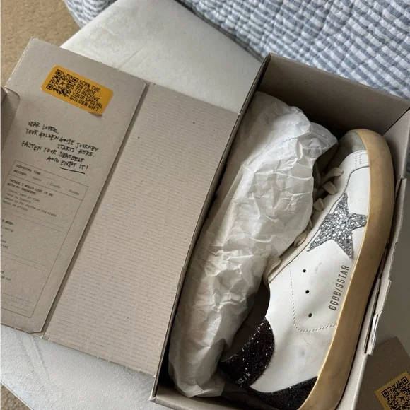 Golden Goose White and Gray Sneakers with Glitter Star - Picture 11 of 12